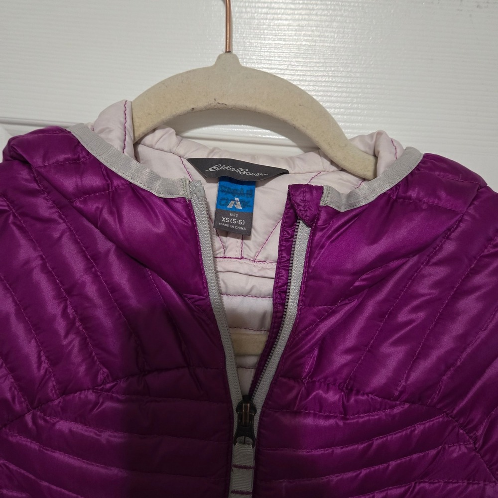 Eddie Bauer Kids Lightweight Puffer Jacket Hooded Purple XS 5-6 Down Insulated